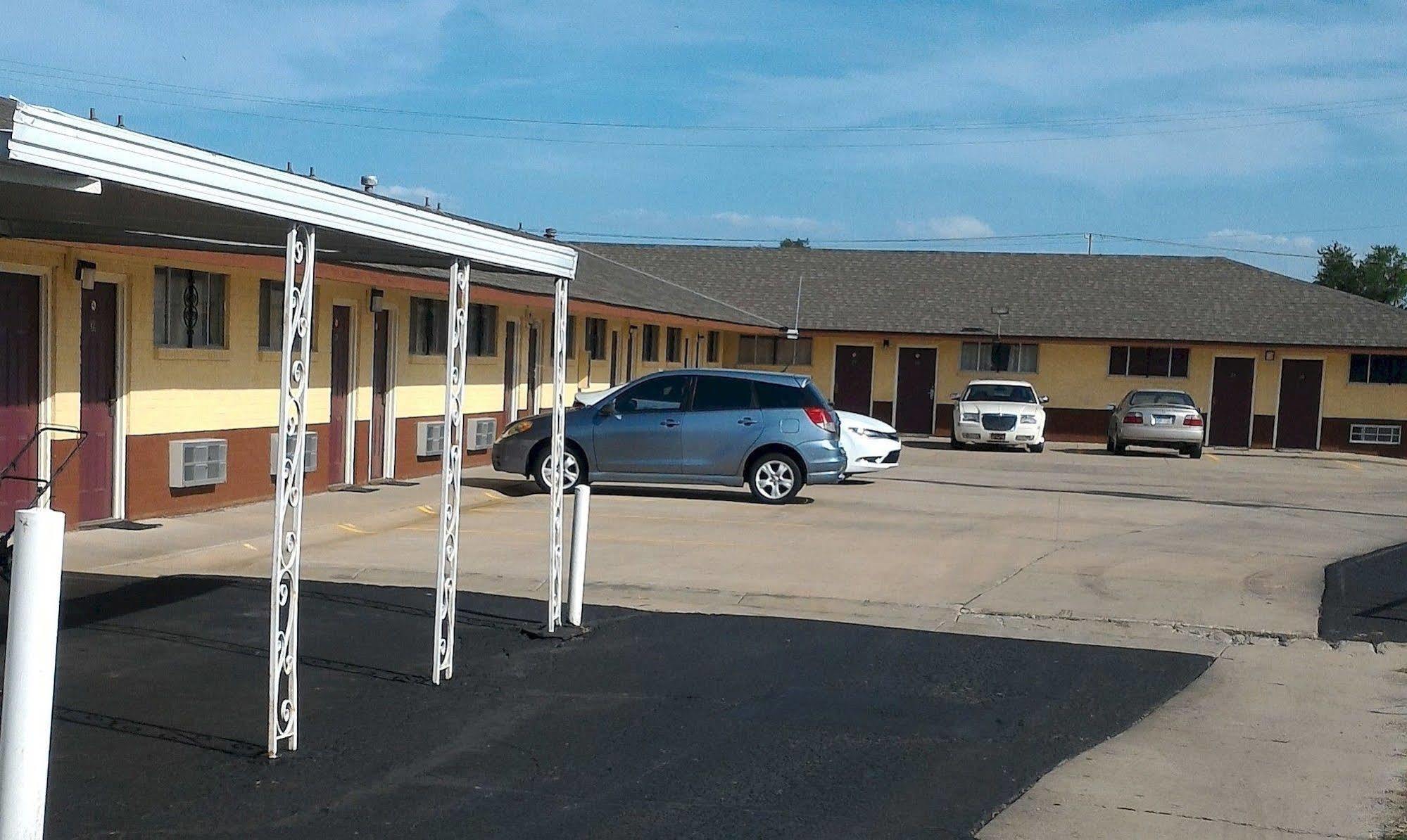 וויצ'יטה Airport Lodge מראה חיצוני תמונה